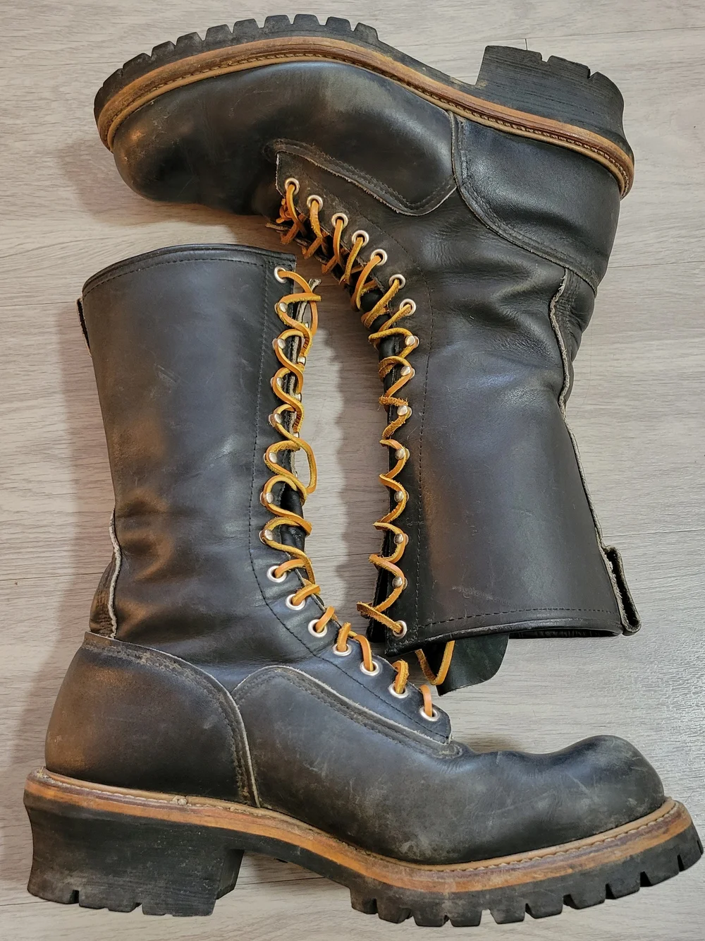 VTG RED WING MENS 11.5E TALL LINEMAN LOGGER LACE UP LEATHER BOOTS VIBRAM SOLE